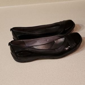 Life stribe slip on dress shoes
